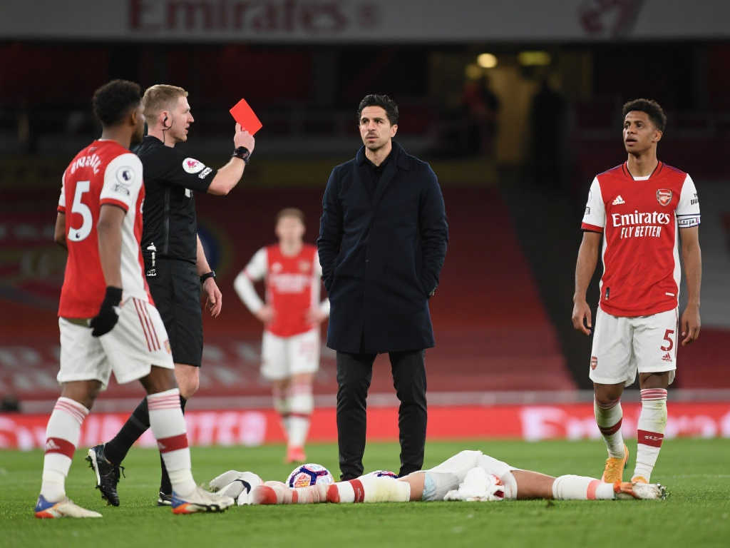 力為球隊屢 力為球隊屢